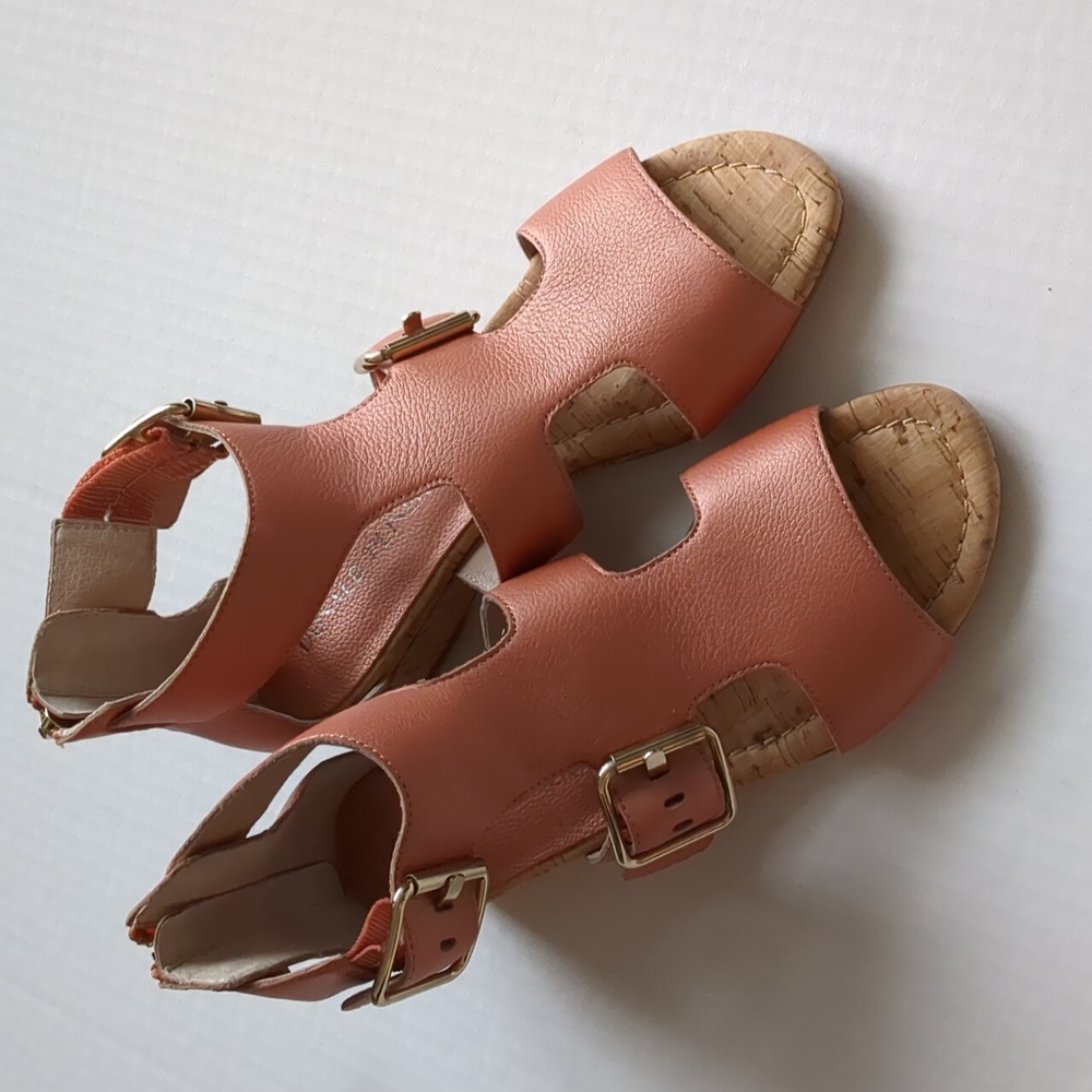 Donald Pliner sandals